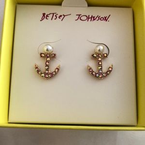 Betsey Johnson Gold Tone Cruise Control Anchor Stud Earrings Crystal Accents NIB